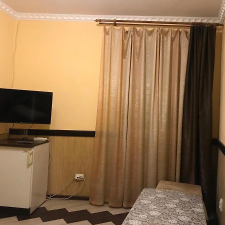 Львів Центр Міста Apartment In The Center Of Lviv Поруч Громадська Парковка מראה חיצוני תמונה