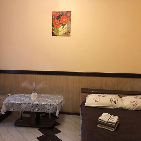 Львів Центр Міста Apartment In The Center Of Lviv Поруч Громадська Парковка מראה חיצוני תמונה