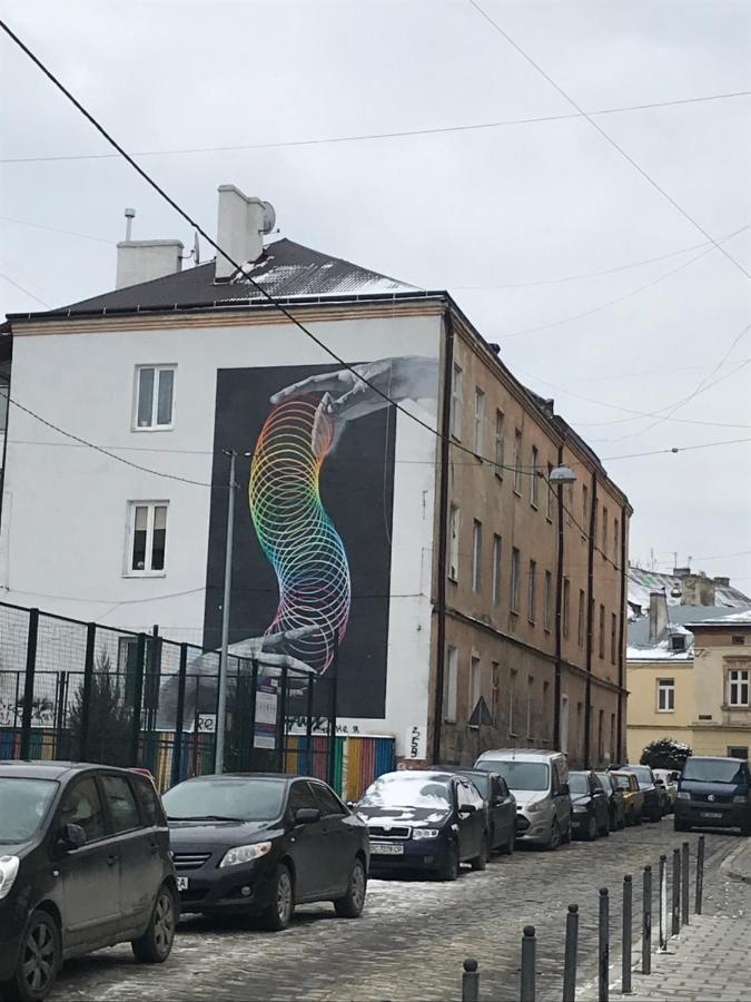 Львів Центр Міста Apartment In The Center Of Lviv Поруч Громадська Парковка מראה חיצוני תמונה